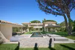 Spacious 8 bedroom Villa for sale in Saint Tropez, Provence Alpes Cote d'Azur