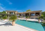 Spacious 5 bedroom Villa for sale with panoramic and sea views in La Garde Freinet, Provence Alpes Cote d'Azur