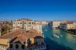 Waterfront 4 bedroom Apartment for sale with lake or river view in Dorsoduro, Venice, Veneto