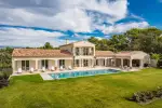 Immaculate 4 bedroom House for sale with countryside view in Menerbes, Provence Alpes Cote d'Azur
