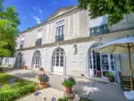 Authentic 4 bedroom Manor House for sale with countryside view in Duras, Nouvelle Aquitaine