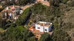 Authentic 2 bedroom Villa for sale with sea view in Ferragudo, Algarve