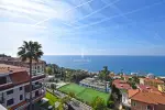 Spacious 2 bedroom Apartment for sale with sea view in Ospedaletti, Liguria