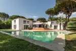 8 bedroom House for sale with Income Potential in Quinta da Marinha, Cascais, Central Portugal