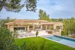 Stunning 5 bedroom Villa for sale with countryside view in Gordes, Provence Alpes Cote d'Azur