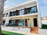 Modern 4 bedroom Villa for sale with lake or river view in Foz do Arelho, Central Portugal