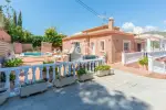 4 bedroom Villa for sale with sea view with Income Potential in El Campello, Valencia