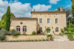9 bedroom Manor House for sale with Income Potential in Bordeaux, Nouvelle Aquitaine