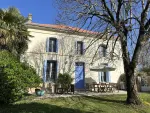 Character 5 bedroom House for sale with countryside view in Mirambeau, Nouvelle Aquitaine