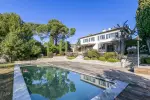 Renovated 4 bedroom House for sale in Mougins, Provence Alpes Cote d'Azur