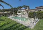 Luxury 5 bedroom Villa for sale in Saint Tropez, Provence Alpes Cote d'Azur
