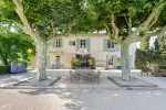 Beautiful 6 bedroom Farmhouse for sale with countryside view in Eyragues, Provence Alpes Cote d'Azur