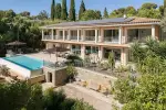 Bright 5 bedroom Villa for sale in Antibes, Provence Alpes Cote d'Azur