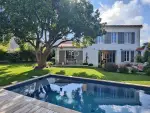Beautiful 5 bedroom House for sale with sea view in Loix, Nouvelle Aquitaine