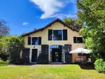Authentic 3 bedroom House for sale with panoramic and countryside views in Puyoo, Salies de Bearn, Nouvelle Aquitaine