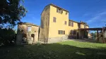 Authentic 4 bedroom Farmhouse for sale in Volterra, Tuscany