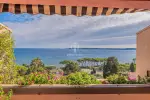 Beachfront 3 bedroom Apartment for sale with sea and panoramic views in Sainte Maxime, Provence Alpes Cote d'Azur