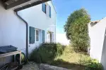 Stylish 2 bedroom House for sale in Loix, Nouvelle Aquitaine