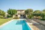 Beautiful 4 bedroom House for sale with panoramic view in Gordes, Provence Alpes Cote d'Azur