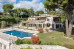 Spacious 5 bedroom Villa for sale with panoramic views in Saint Paul de Vence, Provence Alpes Cote d'Azur