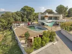 Immaculate 5 bedroom House for sale with panoramic and countryside views in Carqueiranne, Provence Alpes Cote d'Azur