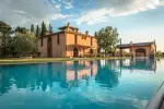 Beautiful 5 bedroom Villa for sale with panoramic and countryside views in Volterra, Tuscany