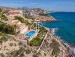 Waterfront 4 bedroom Villa for sale with sea view in El Campello, Valencia