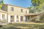 Authentic 5 bedroom House for sale with panoramic and countryside views in Gordes, Provence Alpes Cote d'Azur