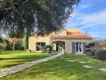 Spacious 5 bedroom House for sale in Lagord, Nouvelle Aquitaine