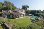 Immaculate 4 bedroom House for sale with panoramic view in Saint Paul de Vence, Provence Alpes Cote d'Azur