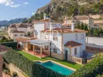 Beautiful 6 bedroom Villa for sale with sea and panoramic views in Jijona Xixona, Valencia