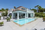 Wow factor 4 bedroom Villa for sale with sea and panoramic views in Marbella, Andalucia