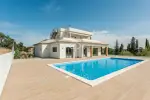 Stylish 4 bedroom Villa for sale in Carvoeiro, Algarve