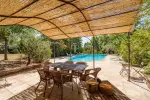 Inviting 5 bedroom Villa for sale in Roussillon, Provence Alpes Cote d'Azur