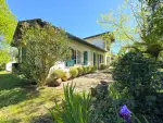 Immaculate 3 bedroom House for sale with countryside view in Saint Georges de Didonne, Nouvelle Aquitaine