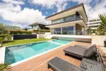 Immaculate 3 bedroom House for sale with panoramic and sea views in Oeiras, Central Portugal