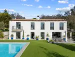 Immaculate 4 bedroom Villa for sale with countryside view in Chateauneuf, Provence Alpes Cote d'Azur