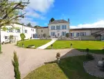 Immaculate 8 bedroom House for sale with countryside view in Saint Jean d'Angely, Nouvelle Aquitaine