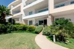 Immaculate 3 bedroom Apartment for sale with sea view in Porto de Mos, Algarve
