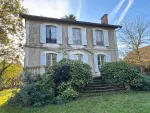6 bedroom Farmhouse for sale with Income Potential in Issac, Nouvelle Aquitaine
