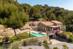Immaculate 3 bedroom Villa for sale with sea view in Cipressa, Liguria