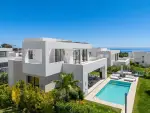 Immaculate 5 bedroom Villa for sale with sea view in Marbella, Andalucia