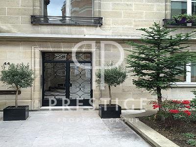 2 bedroom Apartment for sale in Temple, Paris-Ile-de-France