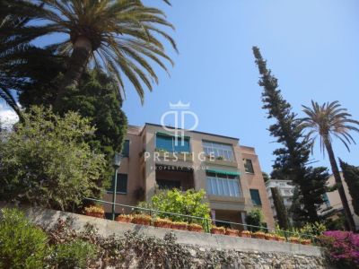 3 bedroom Apartment for sale with sea view in Ospedaletti, Liguria