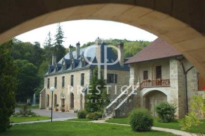 18 bedroom Hotel for sale with countryside view in Cote d'Or, Burgundy
