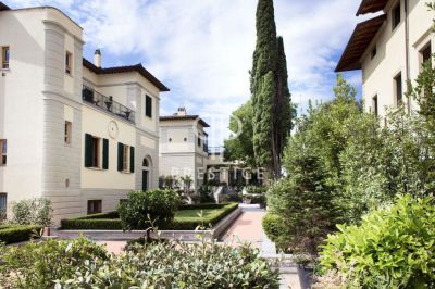 5 bedroom Apartment for sale with countryside view in Fiesole, Tuscany