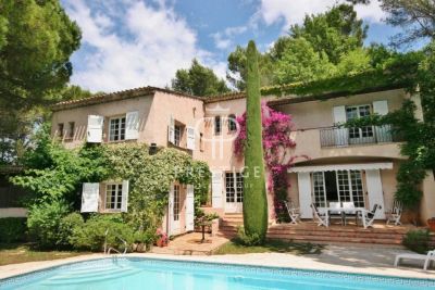 6 bedroom Villa for sale in Mougins, Cote d'Azur French Riviera