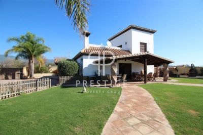 6 bedroom Villa for sale with panoramic view in Reinoso, Estepona, Andalucia