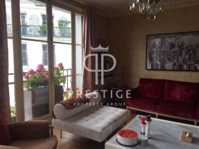 3 bedroom Apartment for sale in Palais Bourbon, Paris-Ile-de-France