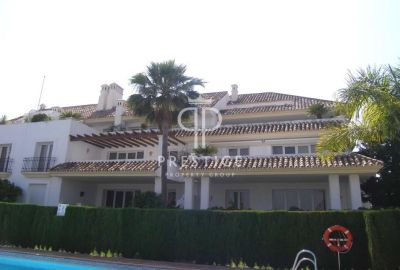 3 bedroom Penthouse for sale with sea view in Marbella, Andalucia